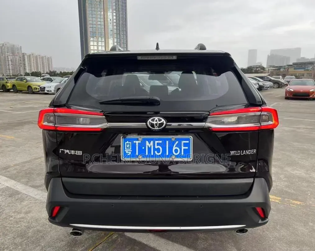 Toyota RAV4 2021 Noir