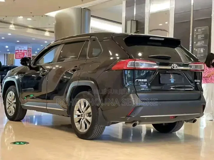 Toyota RAV4 2021 Noir