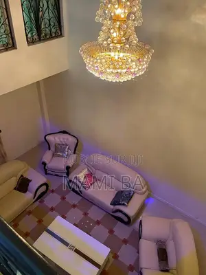 Meublé 8chbre Villa dans Almadie, Almadies à Louer