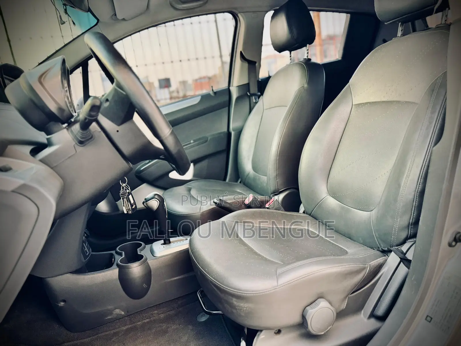 Chevrolet Spark 2015 Gris