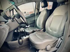 Chevrolet Spark 2015 Gris