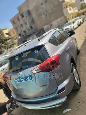 Toyota RAV4 LE 4dr SUV (2.5L 4cyl 6A) 2014 Gris