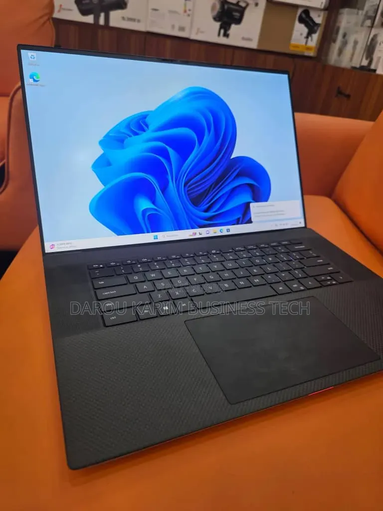 Nouveau Dell XPS 15 9510 16GB Intel Core i5 SSD 512GB