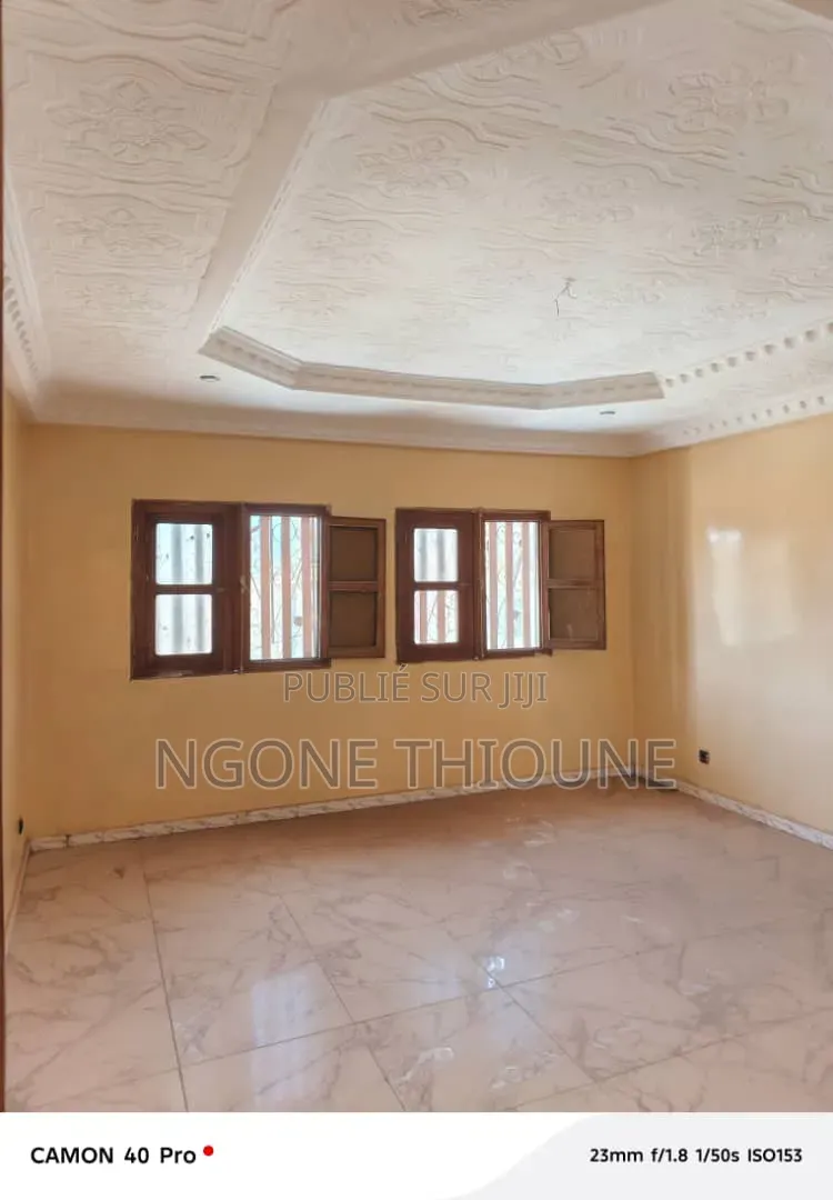 3chbre Maison dans Guediawaye à Vendre