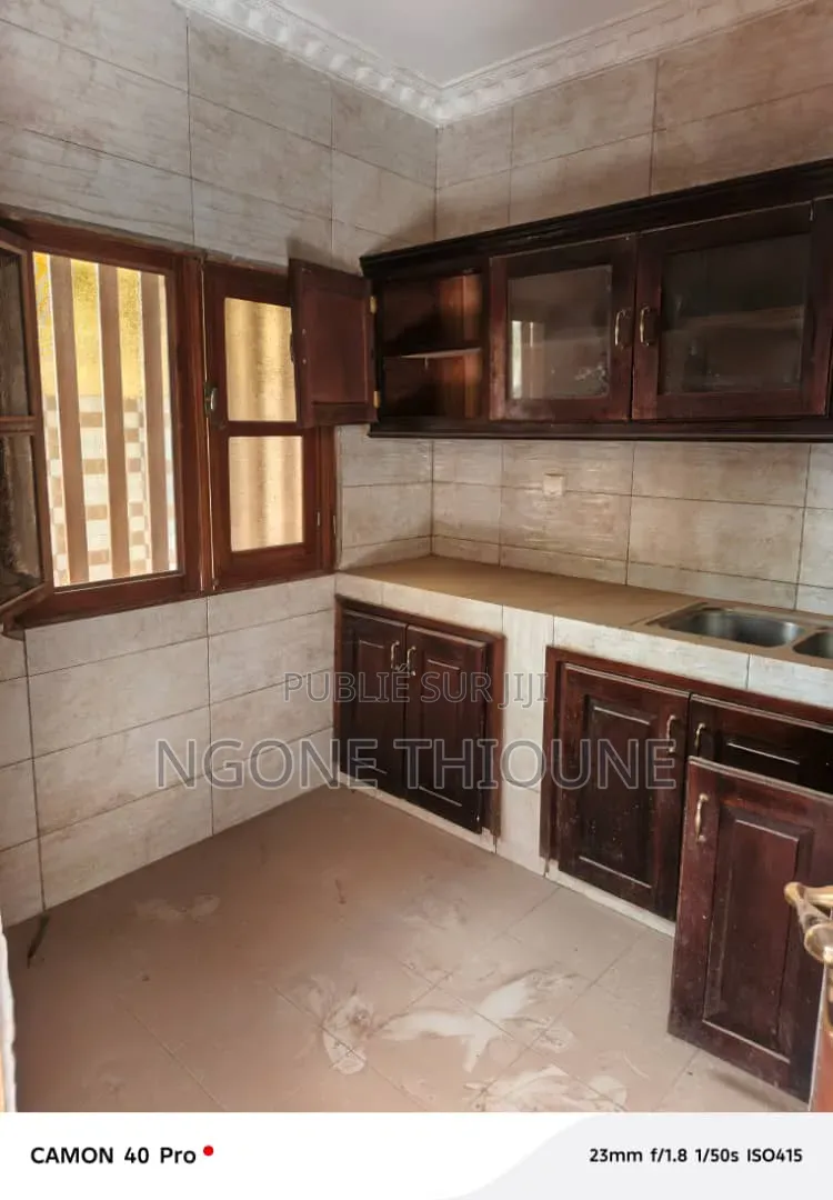 3chbre Maison dans Guediawaye à Vendre