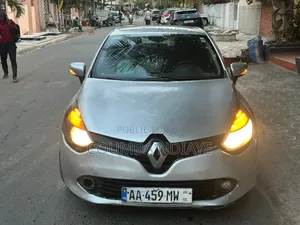Renault Clio 2016 Gris