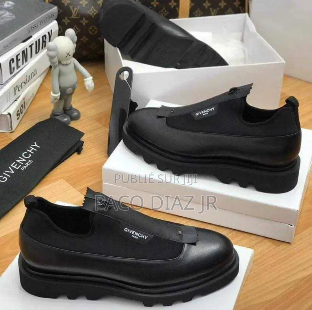 Chaussures Givenchy Paris