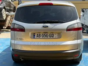Ford S-Max 2016 Gris