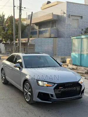 Audi A4 2018 Gris