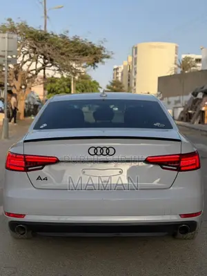Audi A4 2018 Gris