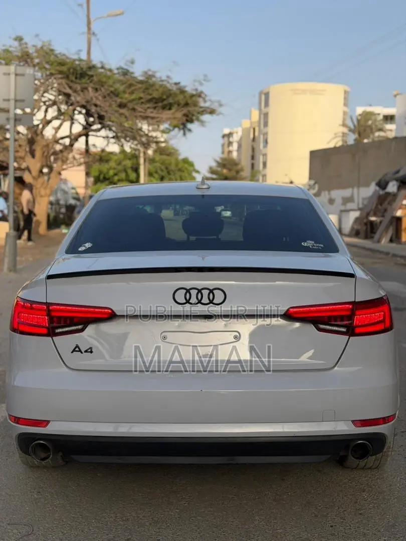 Audi A4 2018 Gris