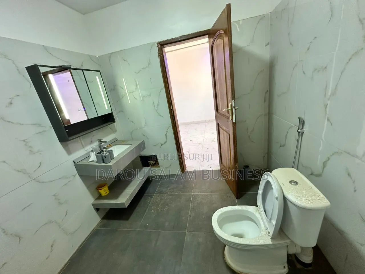 2chbre Appartement dans Almadies, Yoff à Louer