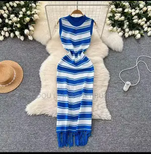 Robe Été Très Classe Disponible