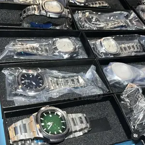 Montre De Luxe en Acier Inoxydable