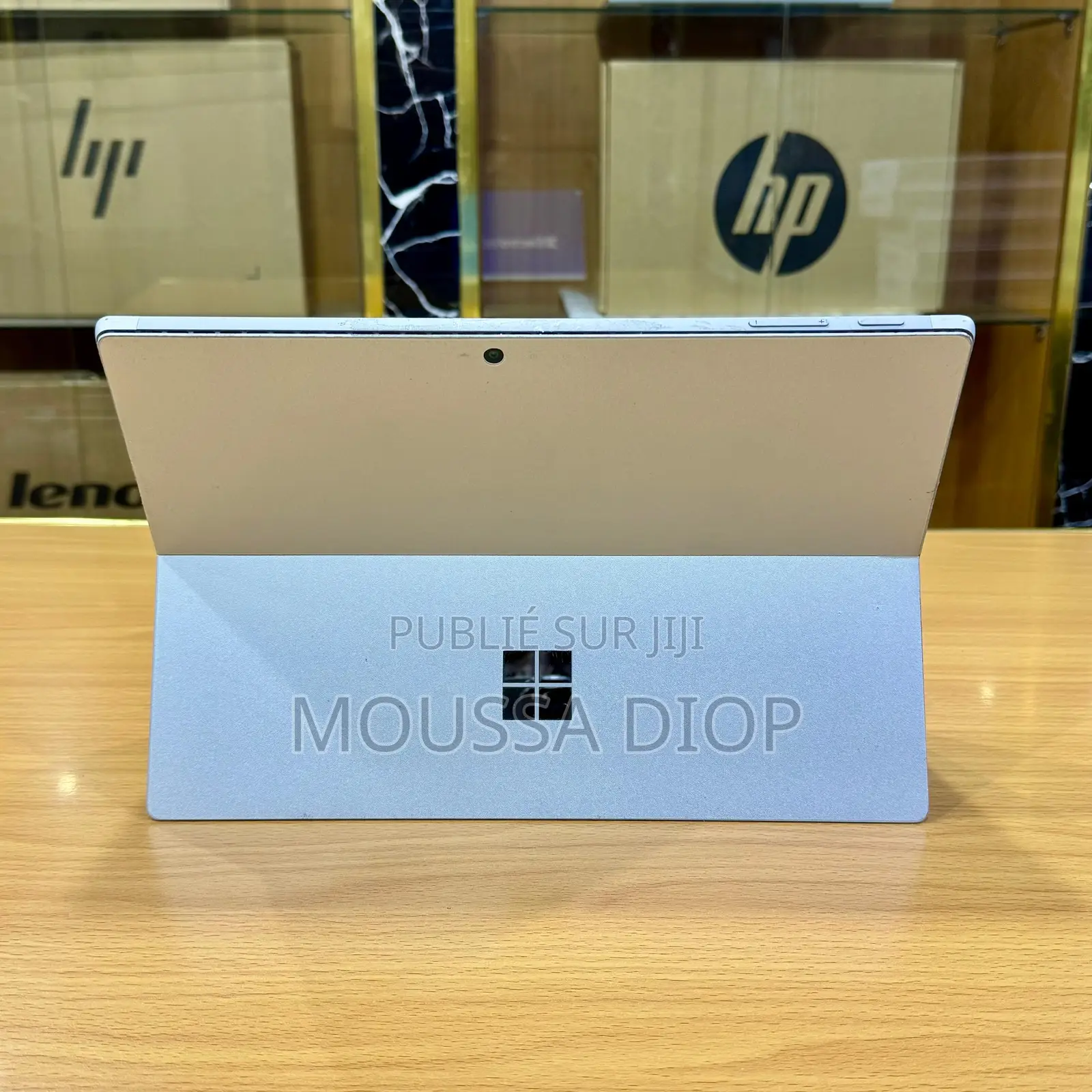 Nouveau Microsoft Surface Pro 7 16GB Intel Core i7 SSD 256GB