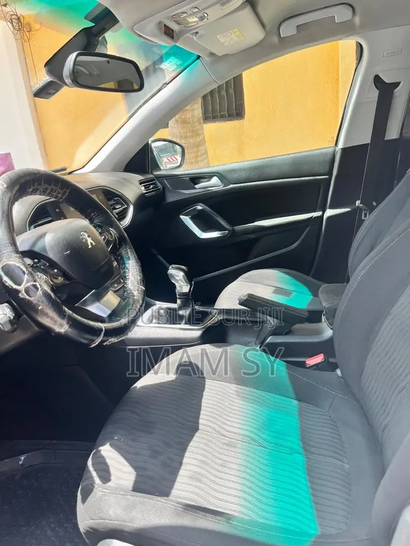 Peugeot 308 2015 Blanc