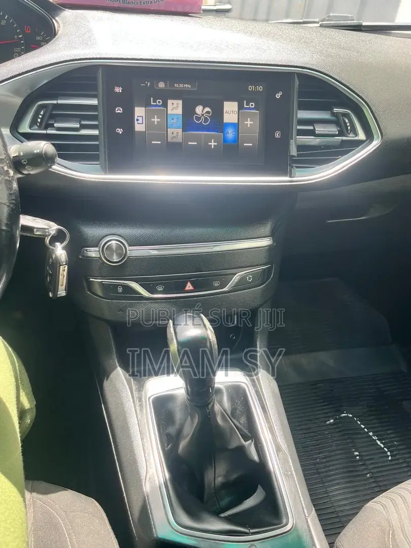 Peugeot 308 2015 Blanc