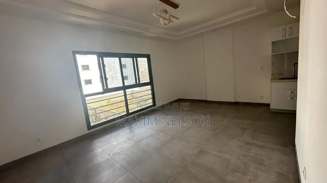 1chbre Appartement dans Mermoz Sacré-Cœur à Vendre