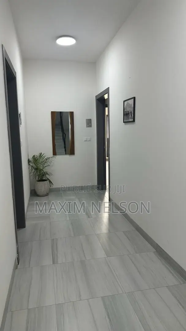 1chbre Appartement dans Mermoz Sacré-Cœur à Vendre