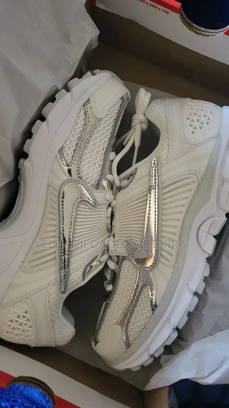 Nike Zoom Vomero 5