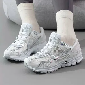 Nike Zoom Vomero 5