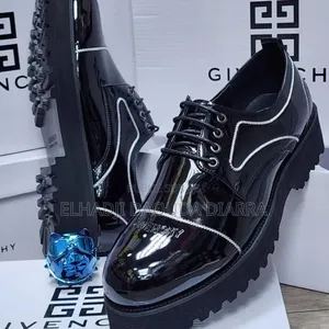 Chaussure De Ville Givenchy