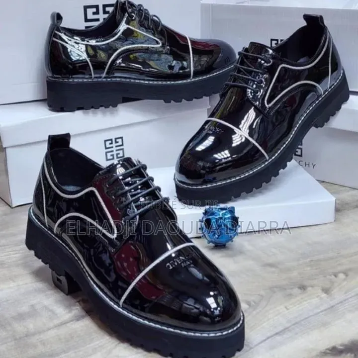 Chaussure De Ville Givenchy