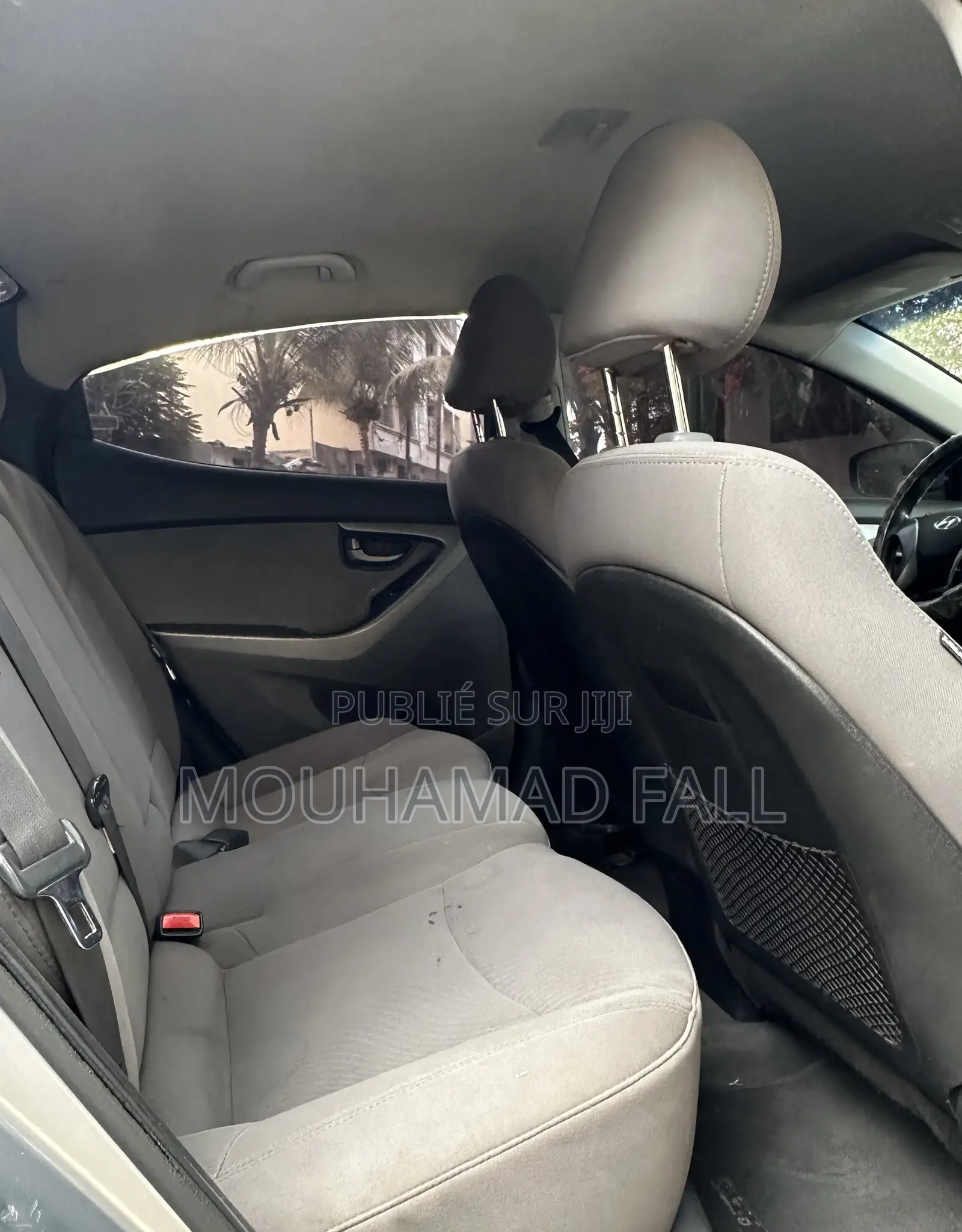 Hyundai Elantra SE Sedan FWD (1.8L 4cyl 6M) 2016 Gris