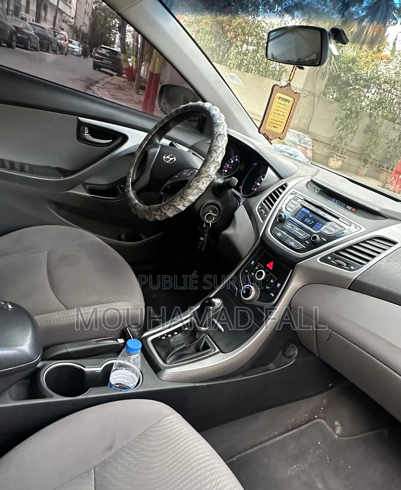 Hyundai Elantra SE Sedan FWD (1.8L 4cyl 6M) 2016 Gris