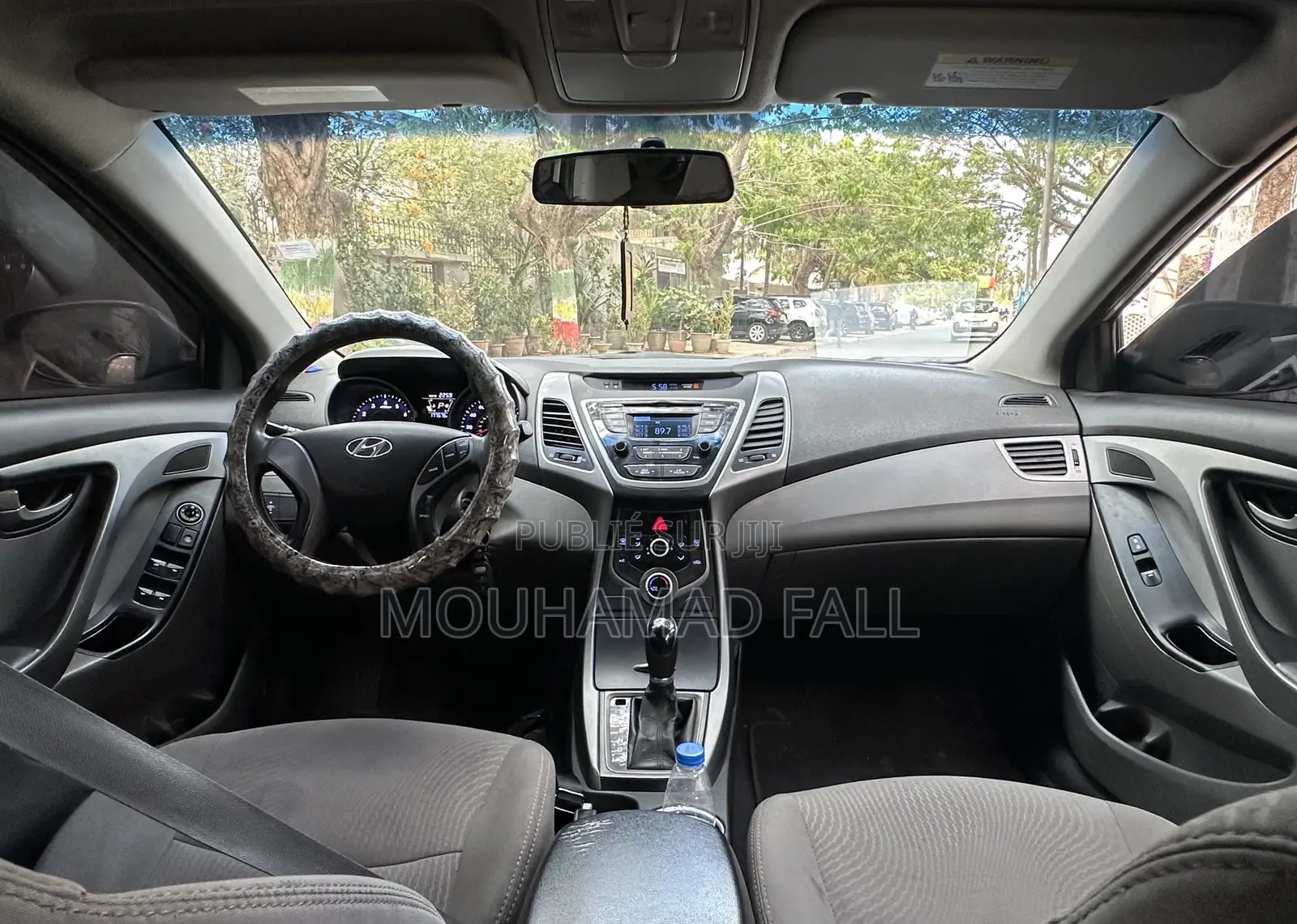 Hyundai Elantra SE Sedan FWD (1.8L 4cyl 6M) 2016 Gris