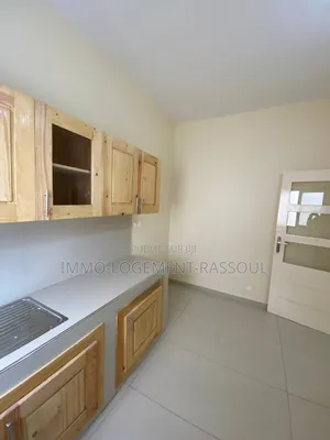 3chbre Appartement dans , Patte d'Oie à Louer