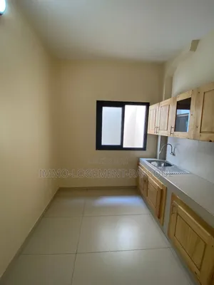 3chbre Appartement dans , Patte d'Oie à Louer