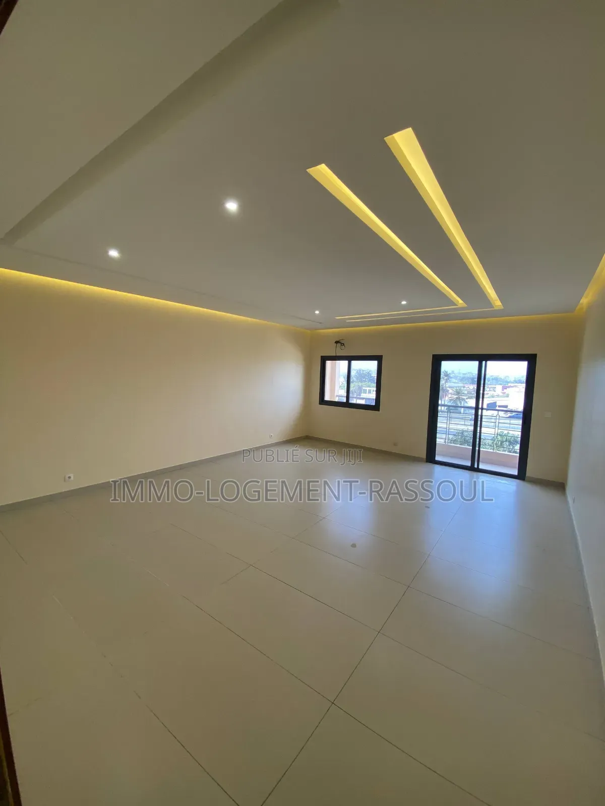 3chbre Appartement dans , Patte d'Oie à Louer
