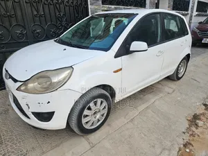 Ford Figo 2010 Blanc