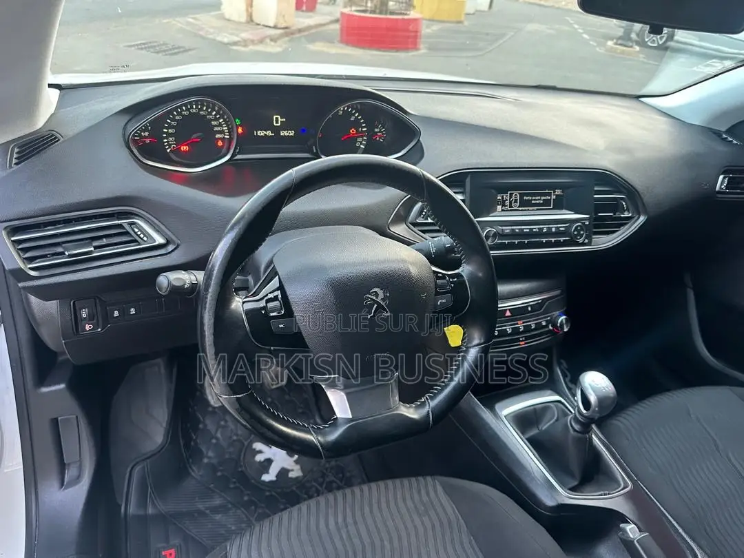 Peugeot 308 2018 Blanc