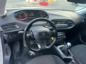 Peugeot 308 2018 Blanc