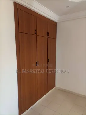 3chbre Appartement dans Appartement 3 à Louer