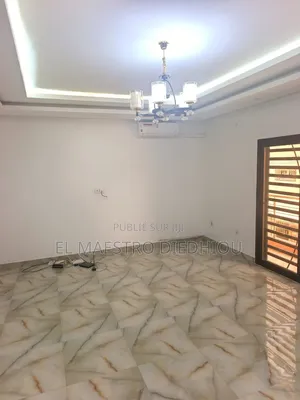 3chbre Appartement dans Appartement 3 à Louer