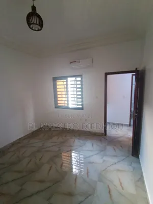 3chbre Appartement dans Appartement 3 à Louer