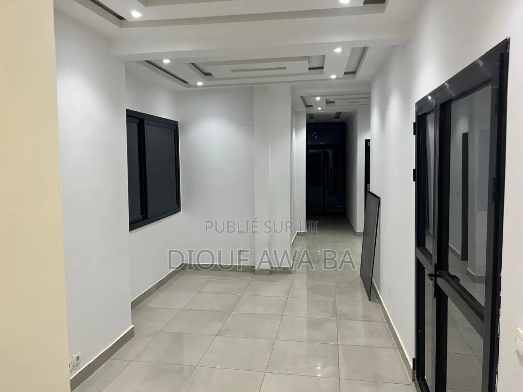 4chbre Appartement dans Appartement F4 À, Mermoz Sacré-Cœur à Louer