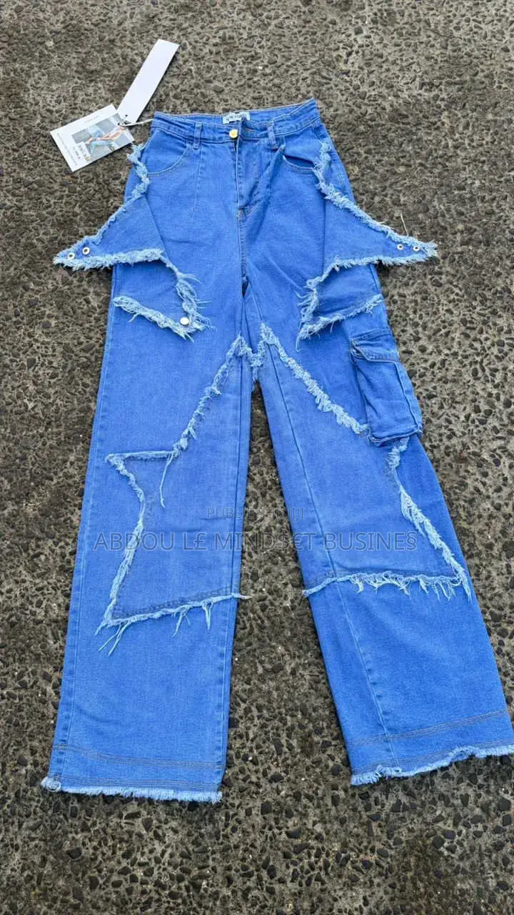 Bas Large Jeans Très Bonne Qualité Disponible