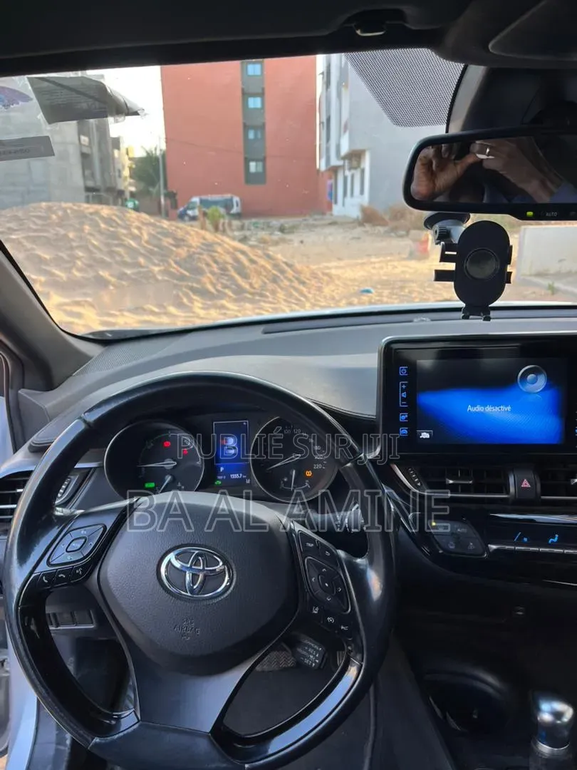 Toyota C-HR 2018 Gris