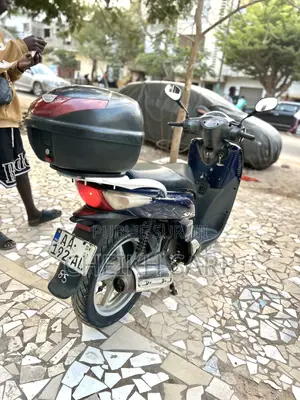 Nouveau Honda Autre 2005 Bleu