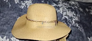 Chapeau Plage Dosponible