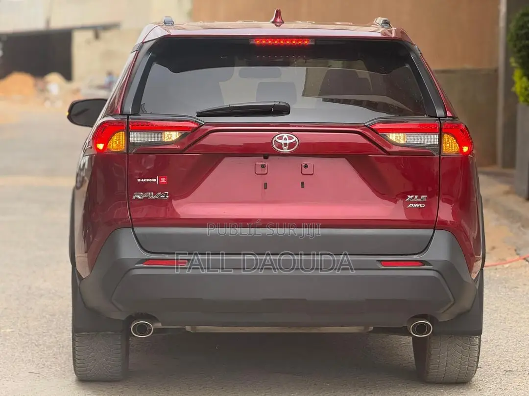 Toyota RAV4 2022 Rouge