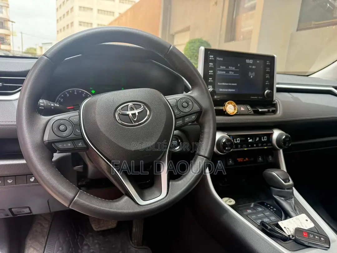 Toyota RAV4 2022 Rouge