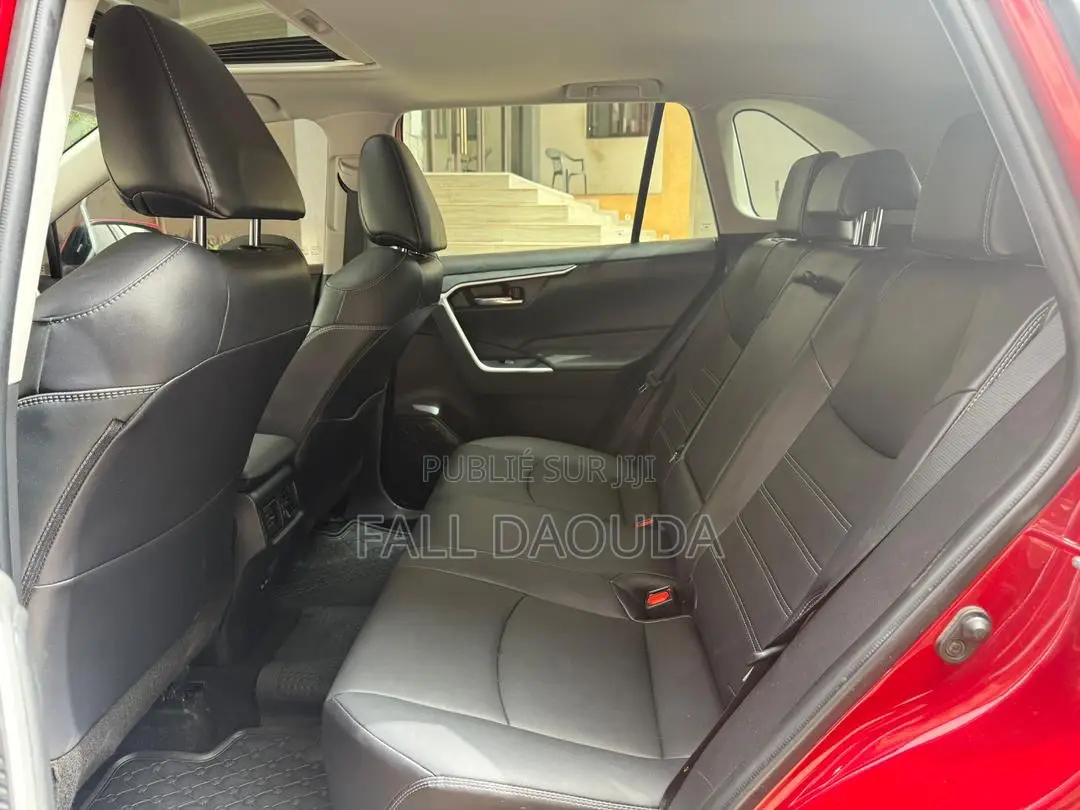 Toyota RAV4 2022 Rouge