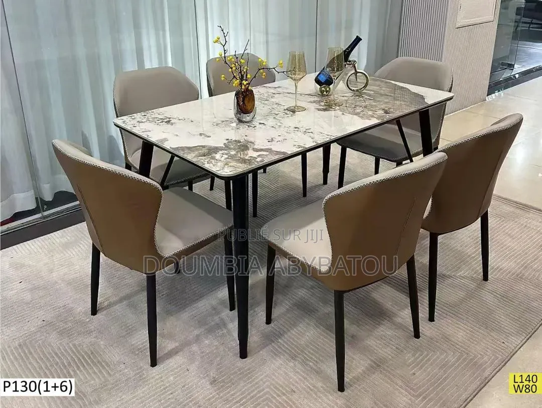 Table À Manger