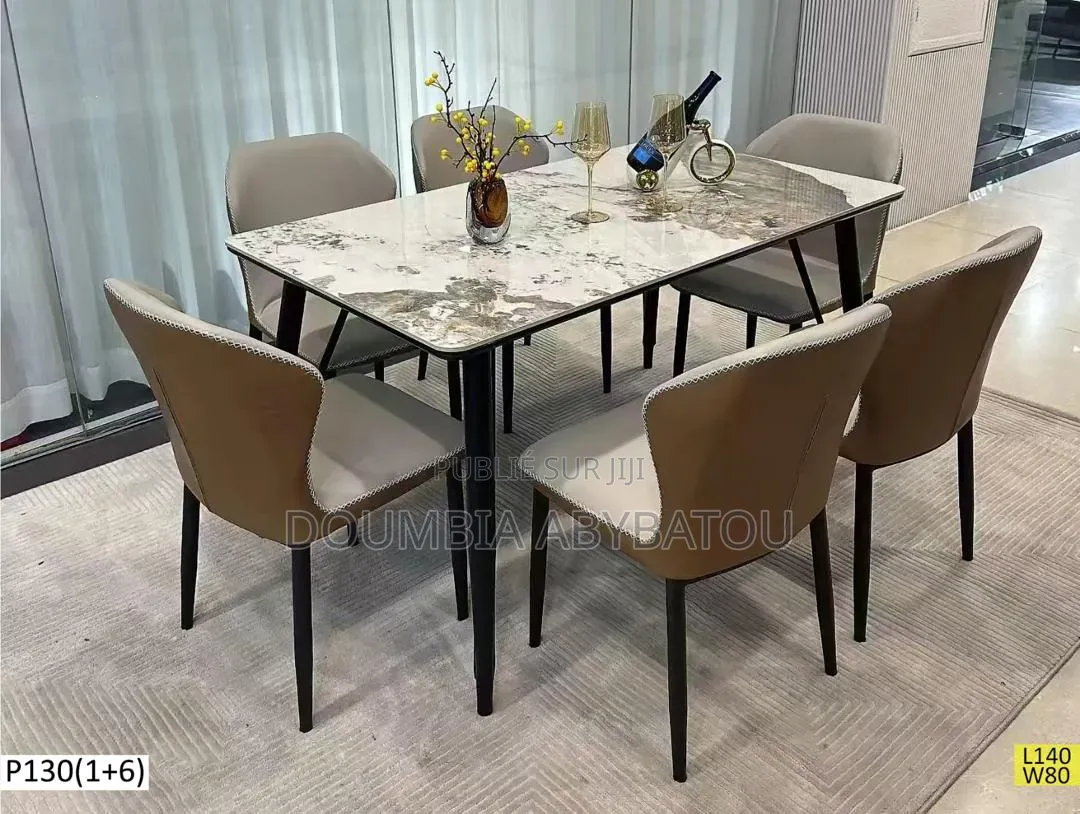 Table À Manger