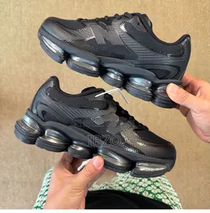 New Balance 2000 All Black